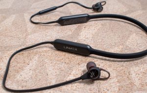 7 Best Noise Cancelling Earbuds by User Ratings Online - Techolac